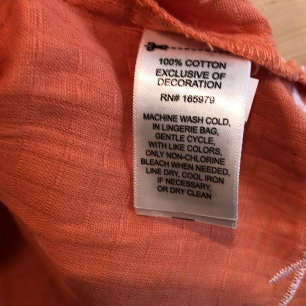 Cupio || NWT || Embroidered Sleeveless V-Neck Cotton Gauze Top - Picture 5 of 6